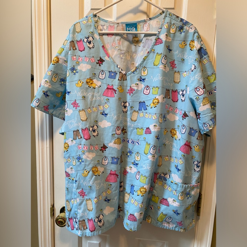 High Quality basic scrub top (welcome baby)Size 5X